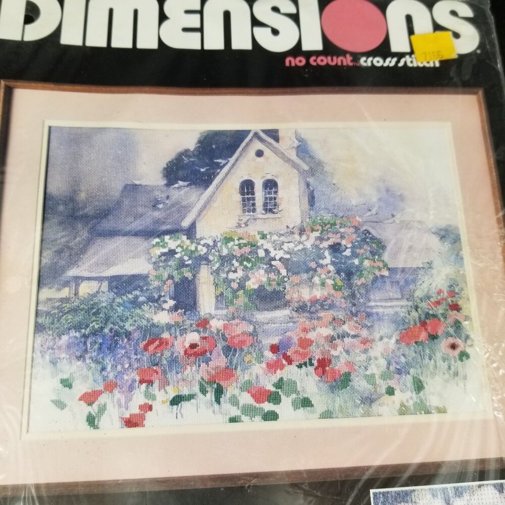 Dimensions Cross Stitch Kit No Count Color Embroidery Aida Rose Cottage 1987
